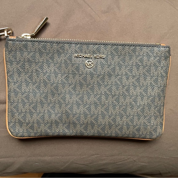 Michael Kors Wristlet - Picture 3 of 5
